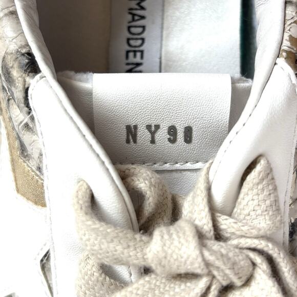 Steve Madden Sienna Metallic Snake Print Star Lace Up Sneakers Size 9 - Picture 9 of 10